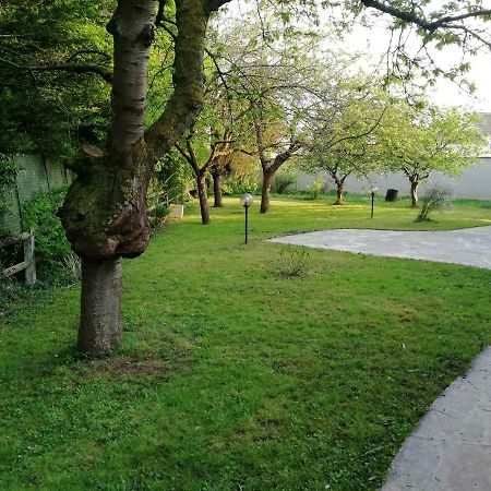 Karmel Avenue Des 2 Chateaux Guermantes Bagian luar foto