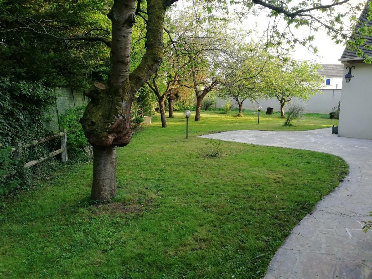 Karmel Avenue Des 2 Chateaux Guermantes Bagian luar foto